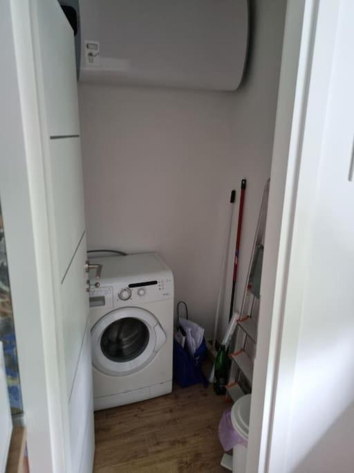 Studio Apartman Bojana 34M2,Free Wifi,Parking Sisak Eksteriør billede